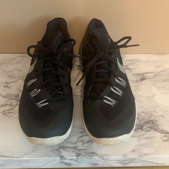 Nike Hyperchase size 8.5 tennis shoes - Picture 2 of 3